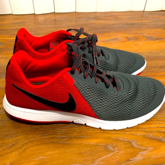 Nike Other - Nike Gray / Red Sneaker